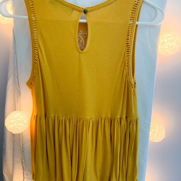 High low tank top - Picture 2 of 3